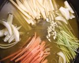 Une image de l'étape 3 de Ramen végétarien œuf confit soja et gingembre.