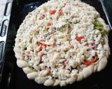 A picture of step 4 of Twisted edge pizza.