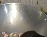Foto langkah ke 2 dari resep Tumis Kembang Kol/Baby Pakcoy/Jamur Kuping Hitam Saus Tiram.