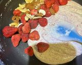 草莓杏仁果牛軋糖的食譜步驟5照片
