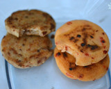 Foto del paso 1 de la receta: Cómo hacer arepas con chicharrón y con pimientos