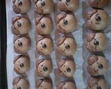 Foto langkah ke 3 dari resep Doggie Cookies.