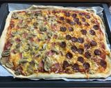 Foto del paso 8 de la receta: Pizza casera 2 sabores (sin reposo)