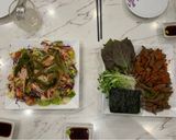 Hình bước làm 6 của món Salad bơ thanh cua