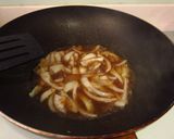 A picture of step 2 of A Common Memory: Black Pepper Teppanyaki Noodles.
