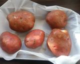 Foto del paso 1 de la receta Patata asada rellena 💯