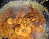 A picture of step 7 of Prawn curry.