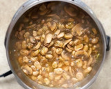 Foto del paso 2 de la receta: Receta de habas con champiñones en olla rápida