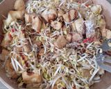 Foto langkah ke 4 dari resep Tumis Tahu Toge.