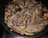 Foto del paso 2 de la receta: Es Tiempo de Setas 🍄🌹💐🍀💚♥️😋🤗🍷🧡💖