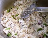 A picture of step 6 of Steamed rice balls with sizzled spicy chutney.