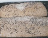 Foto del paso 5 de la receta: Pan integral con chía (Económico, fácil, húmedo y esponjoso)