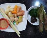 Foto langkah ke 1 dari resep Ayam Goreng Kremes.