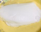 A picture of step 3 of Souffle egg pancakes.