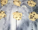 Foto del paso 7 de la receta: Galletas con pepitas de chocolate y lacasitos