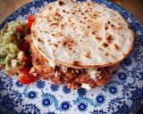 Foto del paso 12 de la receta: Quesadilla crispy chicken con salsa césar y guacamole casero