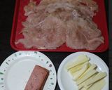 A picture of step 1 of Chicken Cordon blue.