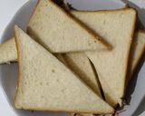 Foto langkah ke 1 dari resep Classic Cinnamon French Toast.