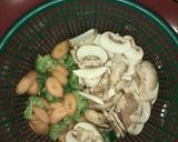 Foto langkah ke 1 dari resep Ca Jamur brokoli.