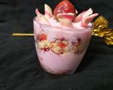 A picture of step 5 of Strawberry delight.