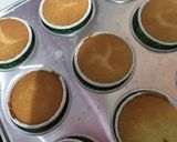 Foto langkah ke 5 dari resep Cupcakes.