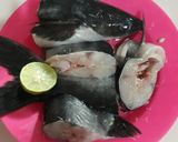Foto langkah ke 1 dari resep Sup ikan patin kuah kuning (W#45).