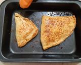 A picture of step 8 of Calzones.