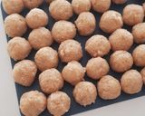 A picture of step 2 of Chicken Meatballs in Chinese Orange Sauce.