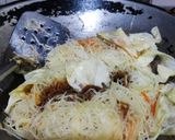 Foto langkah ke 6 dari resep 11. Bihun goreng nyamleng.