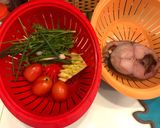 Hình bước làm 1 của món Canh cá thu nấu ngót