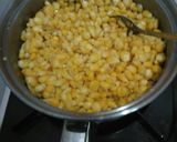 Foto langkah ke 2 dari resep Sup jagung.