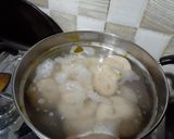 कुरकुरी बाटी खट्टी-मिट्ठी दाल (kurkuri baati khatti meethi dal recipe in hindi) रेसिपी चरण 2 फोटो