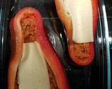 Foto del paso 4 de la receta: Pimientos rojos rellenos acompañados con arroz integral y quinoa