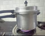 A picture of step 1 of Aloo Puri.