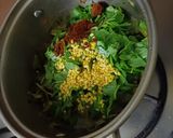 A picture of step 2 of Rustic Bathua Saag with sorghum bhakri.