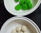 हरीयाली मोमोज (hariyali momos recipe in marathi) रेसिपी स्टेप 1 फोटो