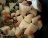 A picture of step 4 of Pilau Njeri.