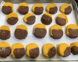 Foto langkah ke 6 dari resep Choco Butter Cookies Gluten Free Egg Free 4 Bahan.