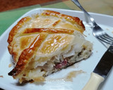 Foto del paso 8 de la receta: Hojaldre relleno de merluza con bechamel de champiñón y jamón