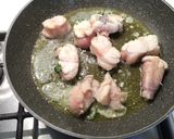 Foto del passaggio 5 della ricetta Tagliatelle con rana pescatrice e crema di asparagi bianchi