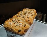 Foto langkah ke 5 dari resep Roti Tawar Gandum.