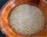 A picture of step 1 of Vegetable Masala Khichdi.