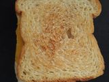 Roti panggang telur