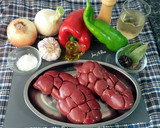 Foto del paso 1 de la receta: Riñones al jerez en salsa de pimiento rojo