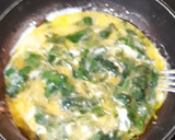 Foto del paso 2 de la receta: Revuelto de diente de león fresco