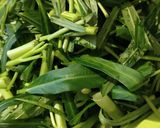 A picture of step 1 of Adobong Kangkong or Morning Glory.