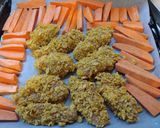 Fitt kukoricapelyhes csirkemell mártogatóssal, zöldségekkel recept fázis 3 fotója