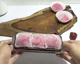 Foto langkah ke 8 dari resep Ichigo daifuku mochi.