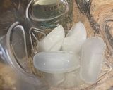 A picture of step 2 of Gin and Elderflower Marmalade Drink.