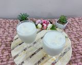 A picture of step 2 of Banana milk shake.